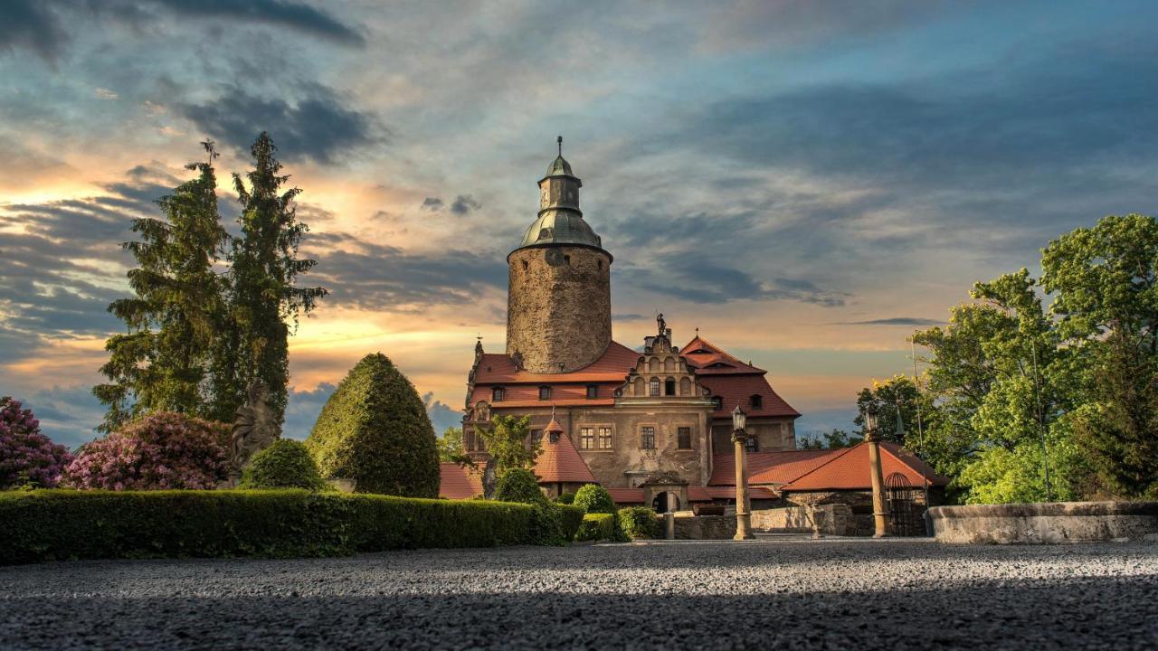 Zamek Czocha Aparthotel Leśna Exterior foto